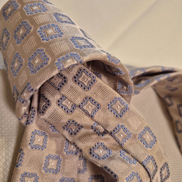 HARRY ROZEN Silk Tie - Picture 10 of 14